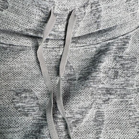 Talbots Women’s Large Gray Cowl Neck Pullover Sweatshirt Top Floral Print Pocket - Picture 3 of 10